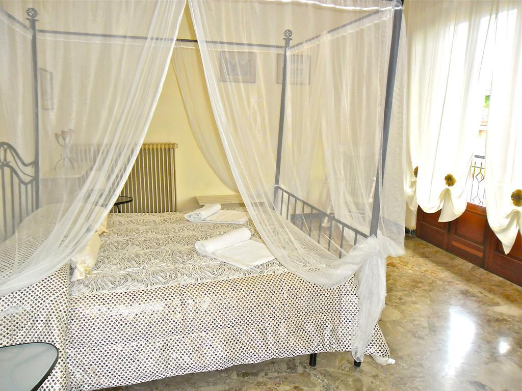 Certe Notti Bed & Breakfast Pisa Bilik gambar